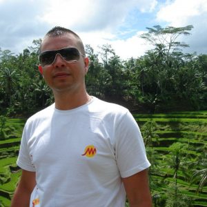 380658_3832595332725_587338434_n